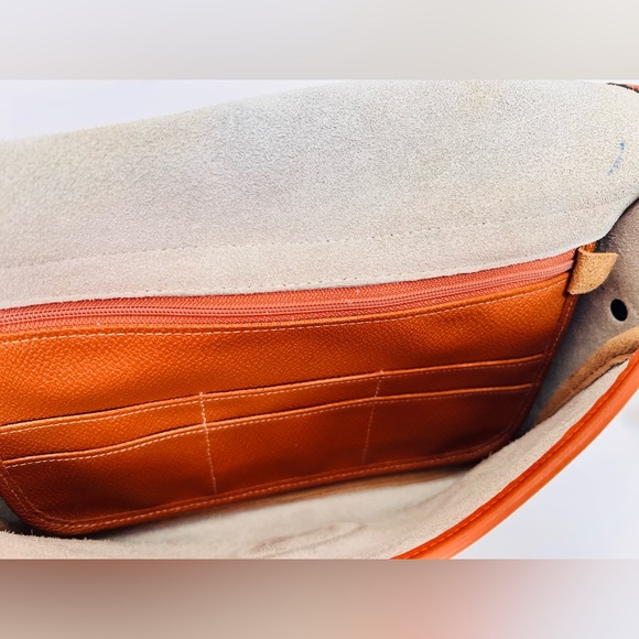 Dooney & Bourke All Weather Leather Small Flap Shoulder Bag British Tan Trim Vtg - Picture 6 of 16